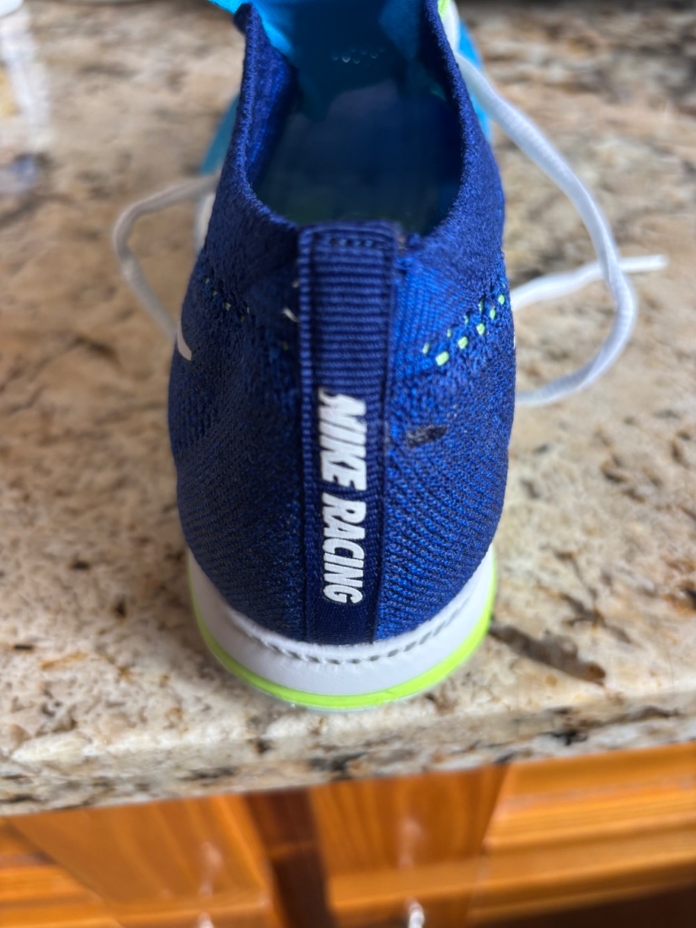 Nike - Picture 4 of 4